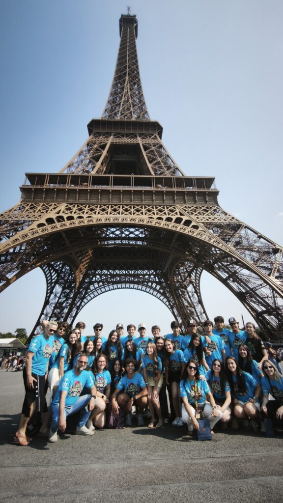 Bilhetes Torre Eiffel com Guia Oficial em Português